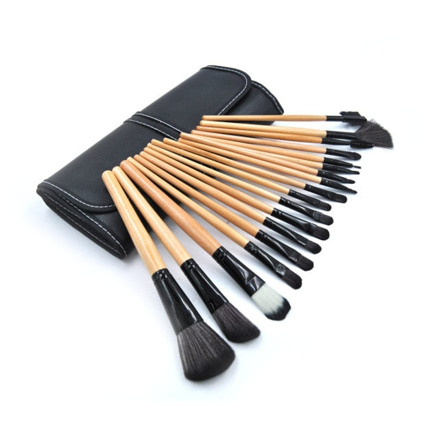 BEAUTY BASICS MAKEUP SET